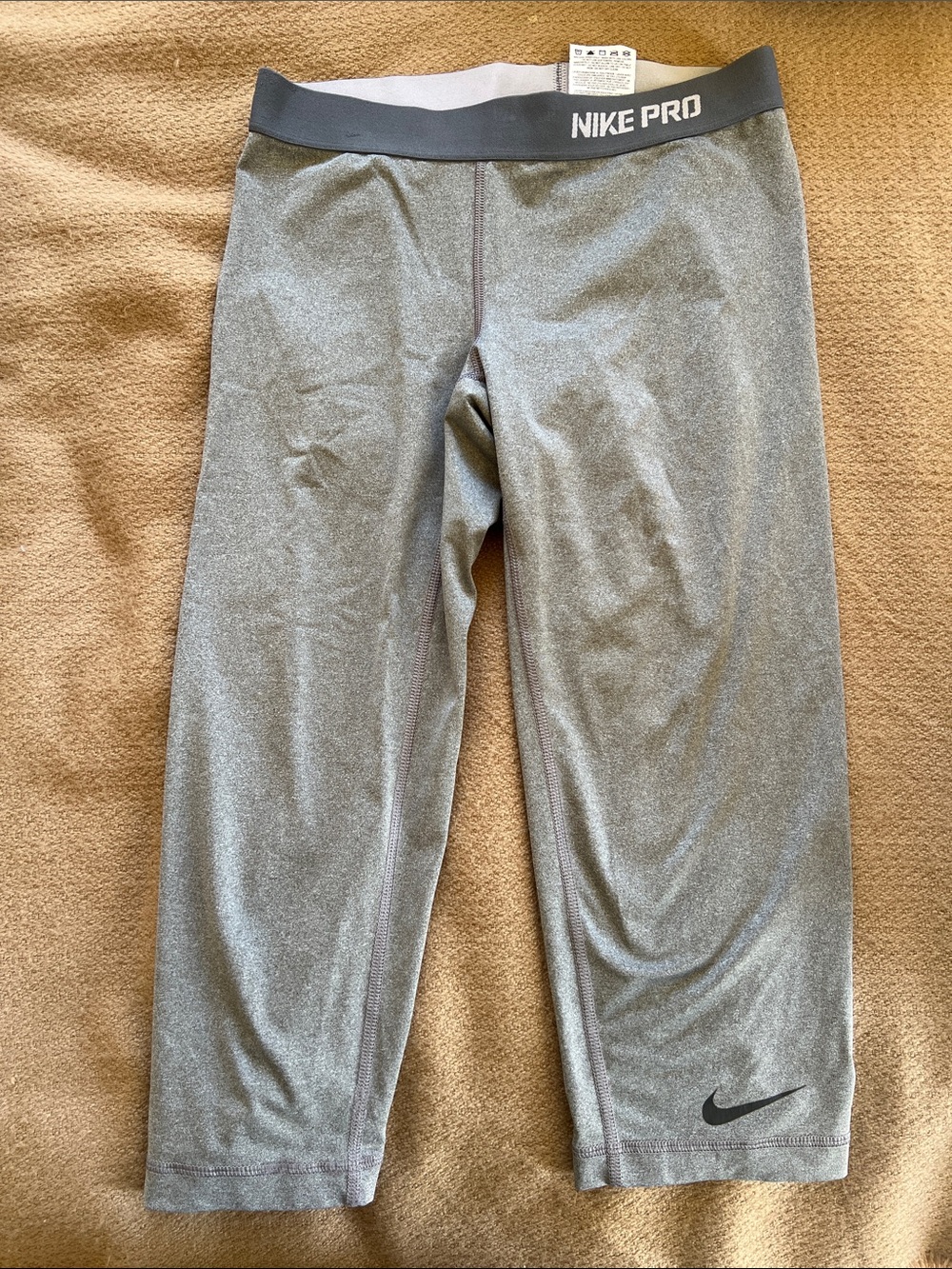 Nike Pro Gray Cropped Performance Leggings